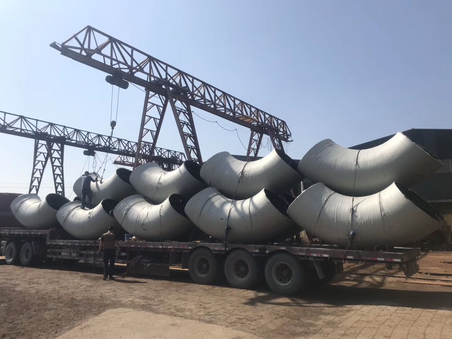 热压对焊弯头|大口径焊接弯头|对焊弯头生产厂家